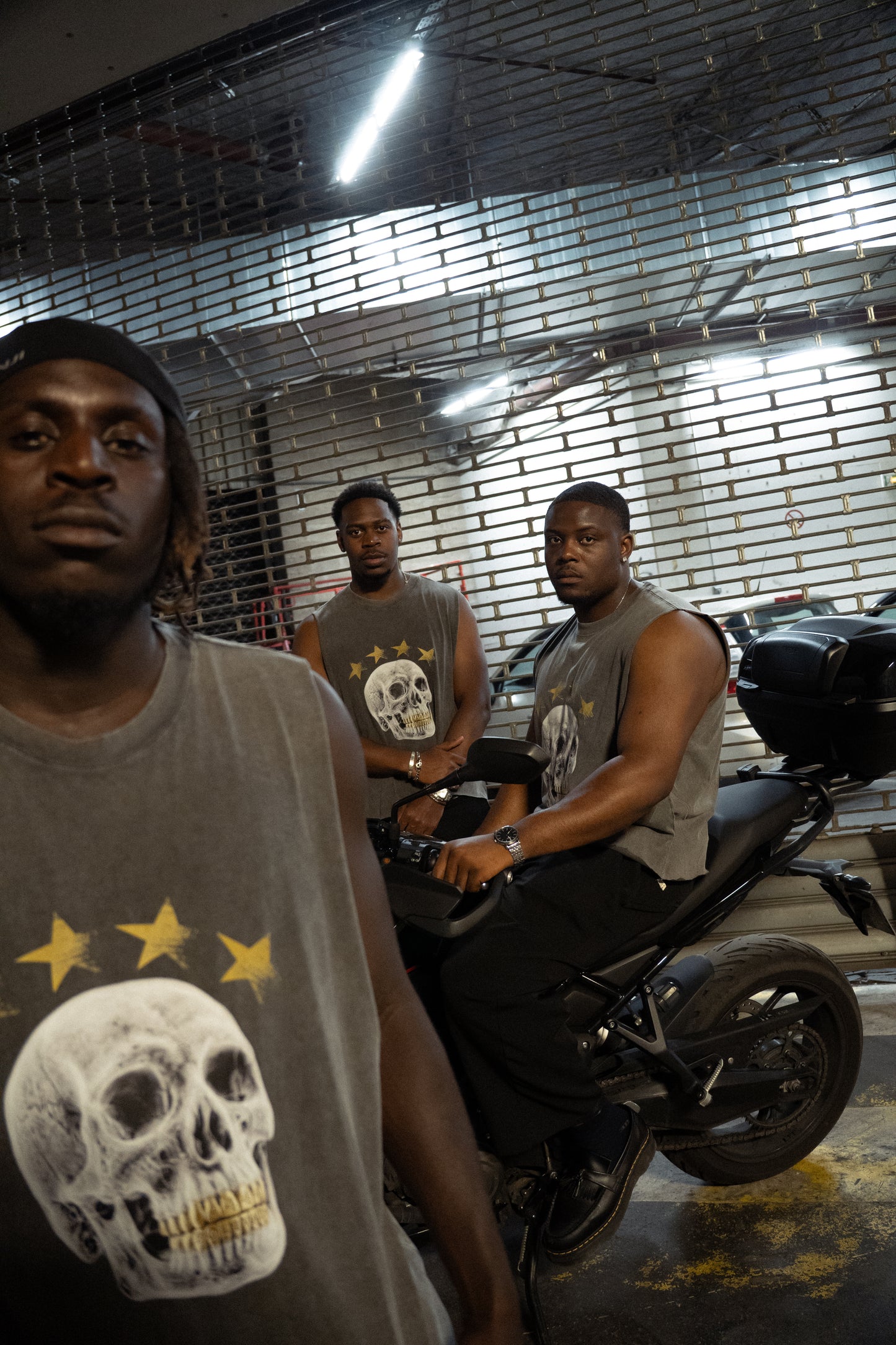Top Tank "DE4D ST4RS"